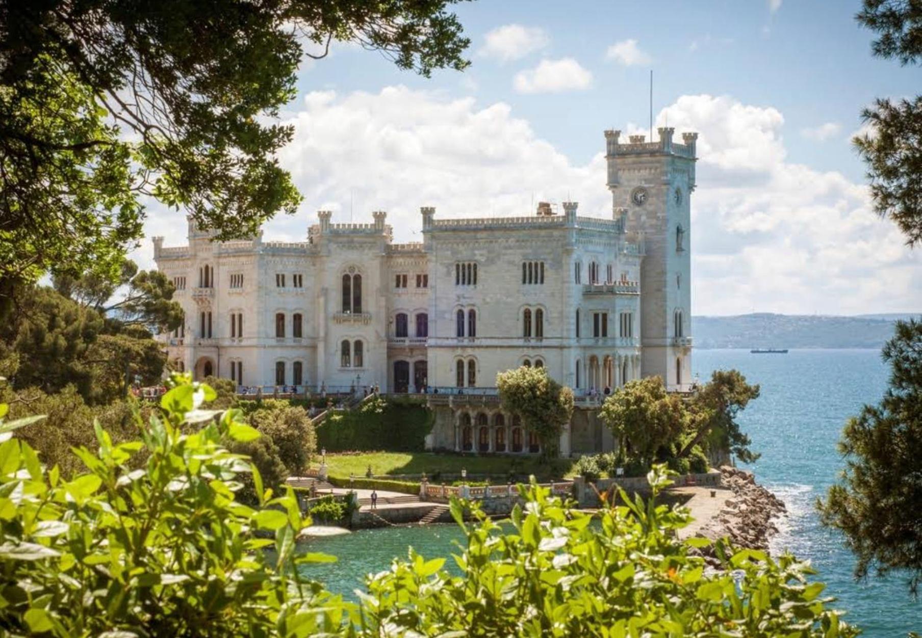Appartamento Al Castello Trieste Exterior foto